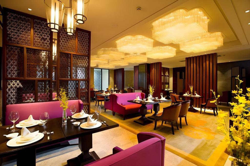 New Century Hangzhou Grand Hotel Exterior foto